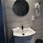 Lanzo St 48 Hostel